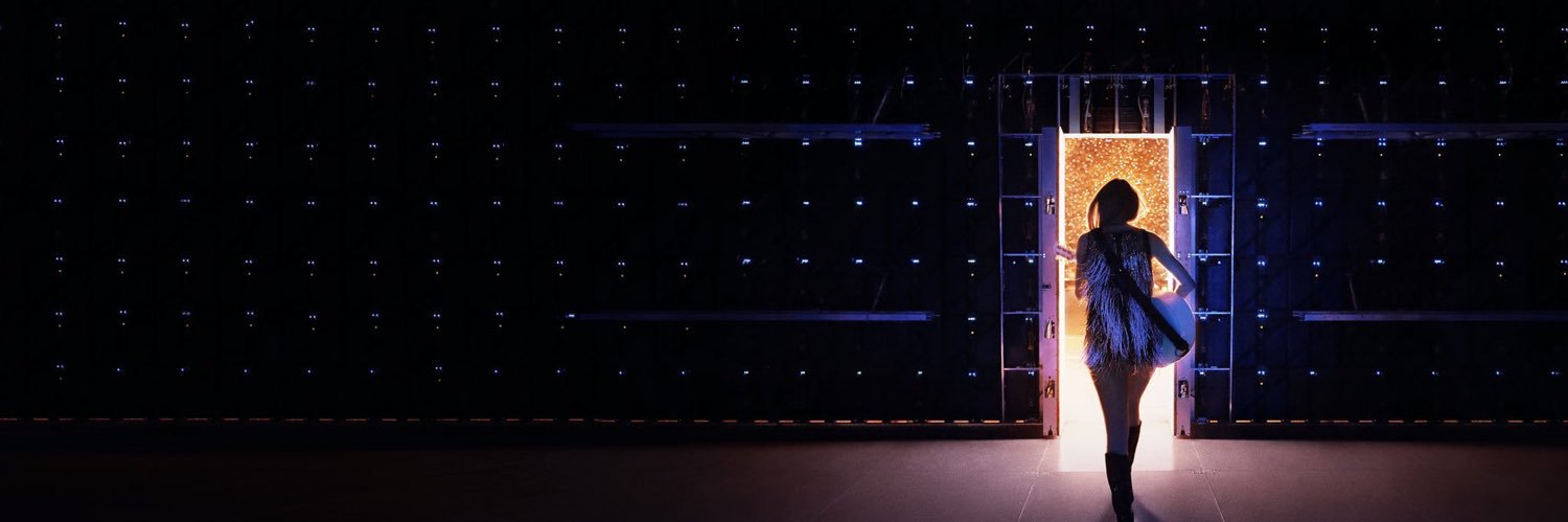 Esther (now a SHOWGIRL)🧡🍉🏳️‍🌈🦋🆒 SWC23🇬🇧 banner