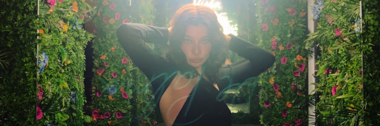 nicolelarap's profile banner image