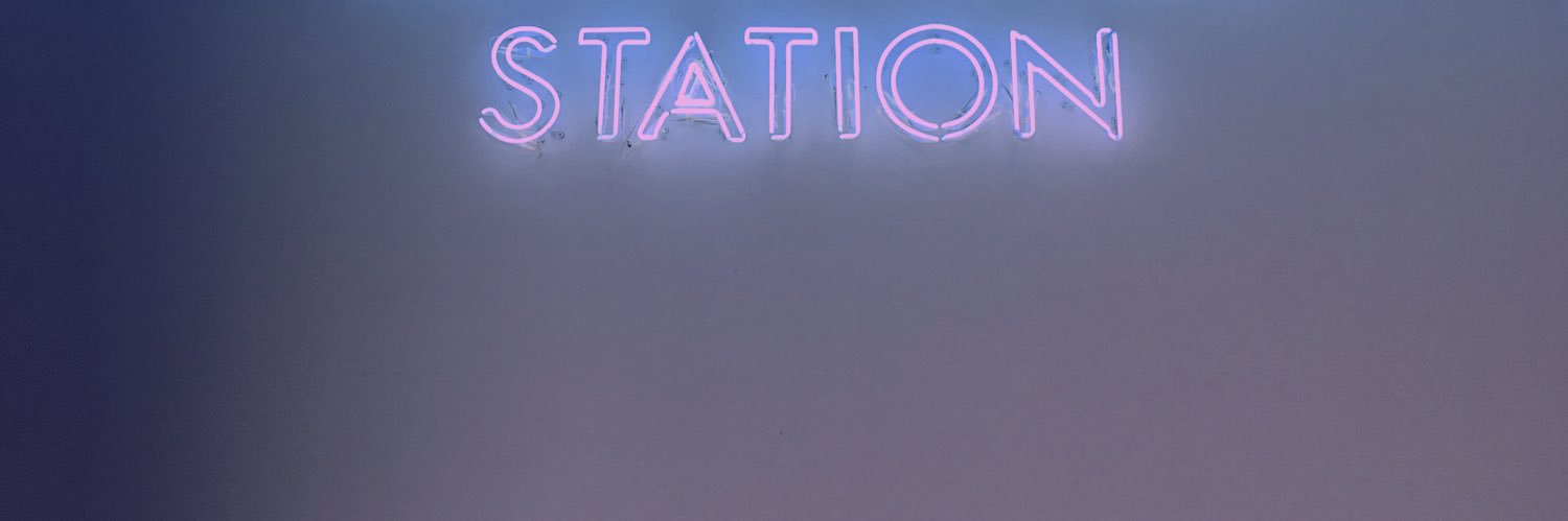 change_____g's profile banner image