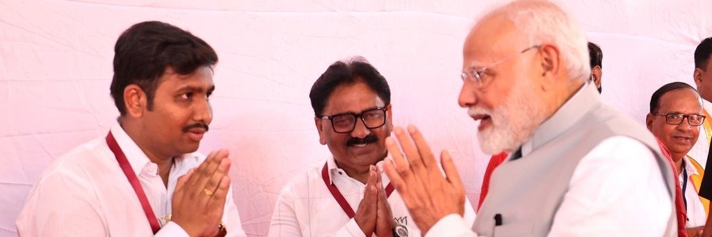 yash_devkar's profile banner image
