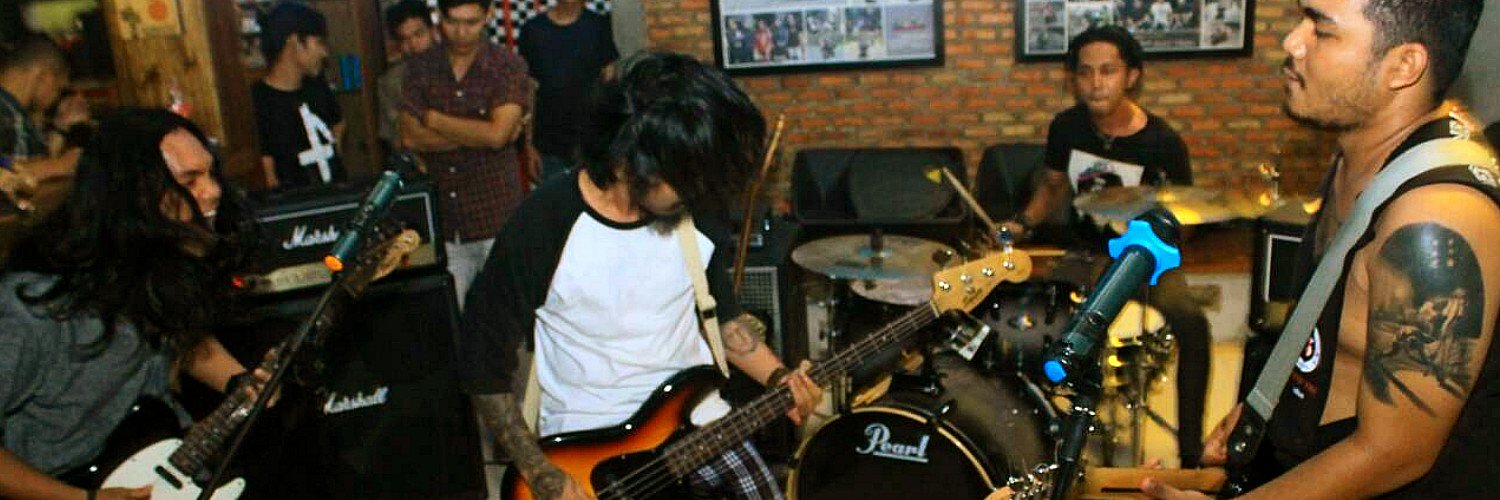 road_case's profile banner image