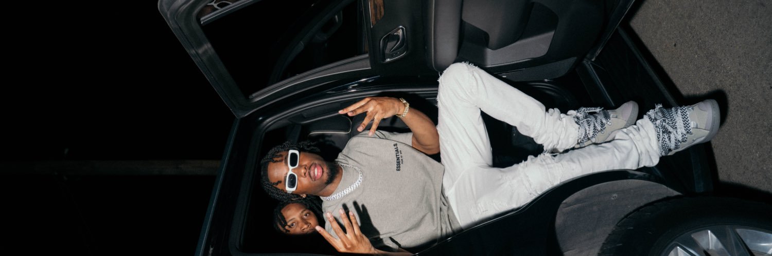 QuezMandelaa's profile banner image