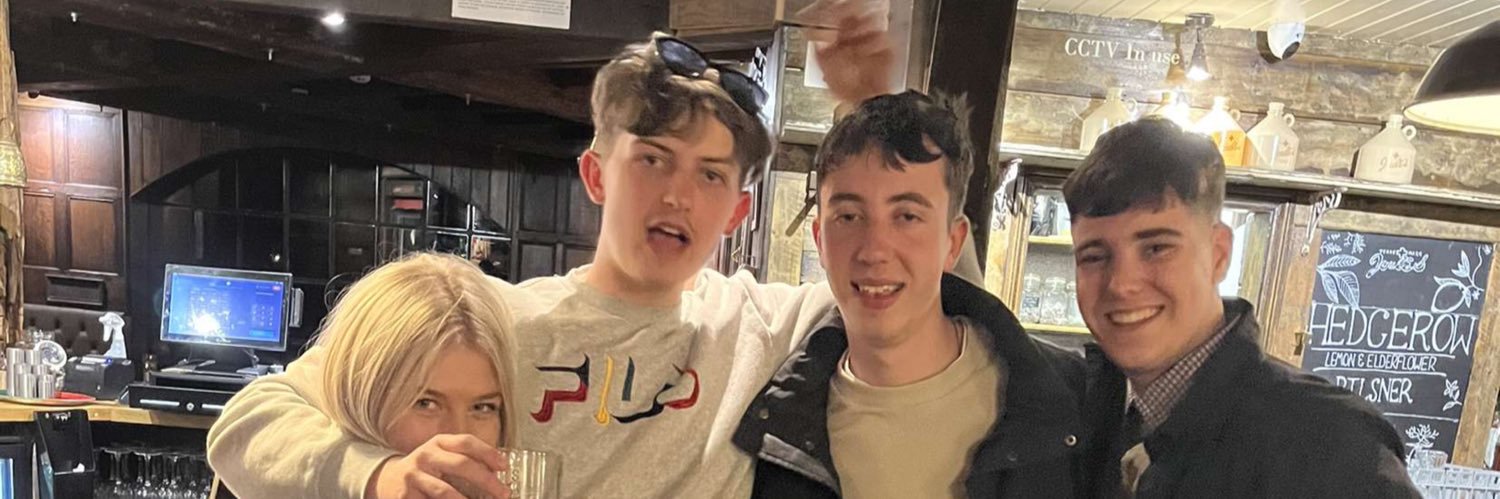 __chloescott___'s profile banner image