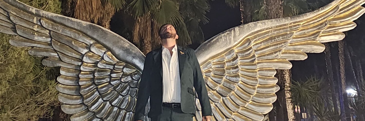 raulglzr's profile banner image