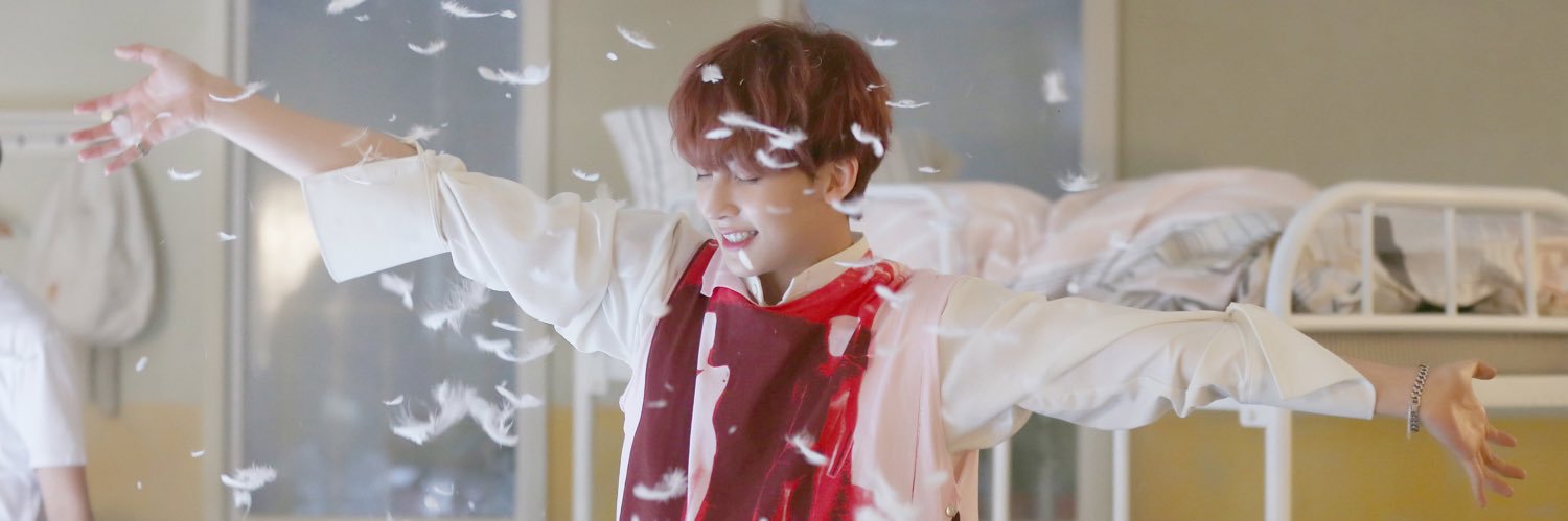 AngelMeng1004's profile banner image