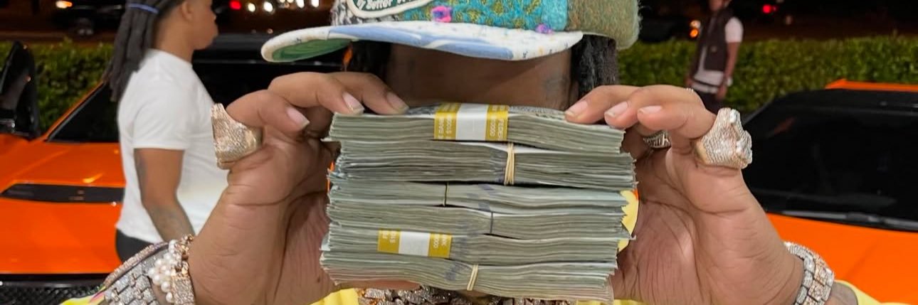 P M💰NEY banner