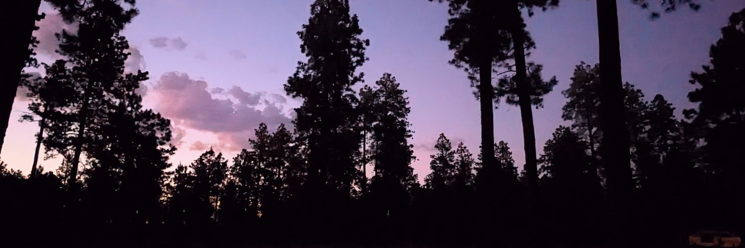 Milfy 🌻☮️ banner