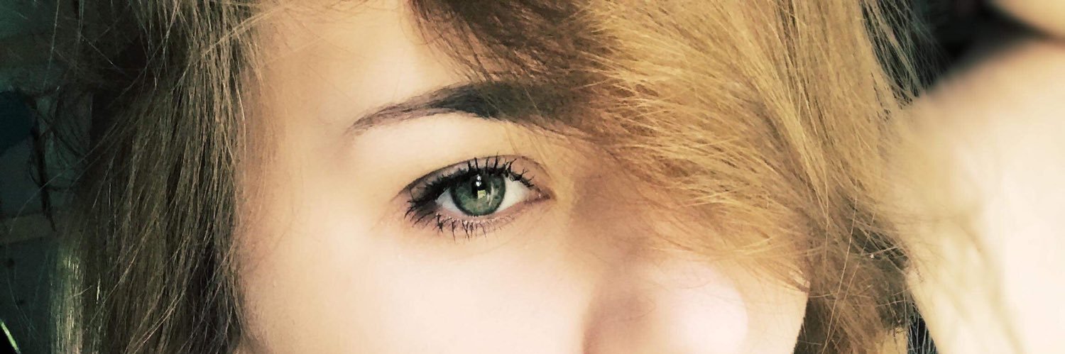 jenniyho's profile banner image