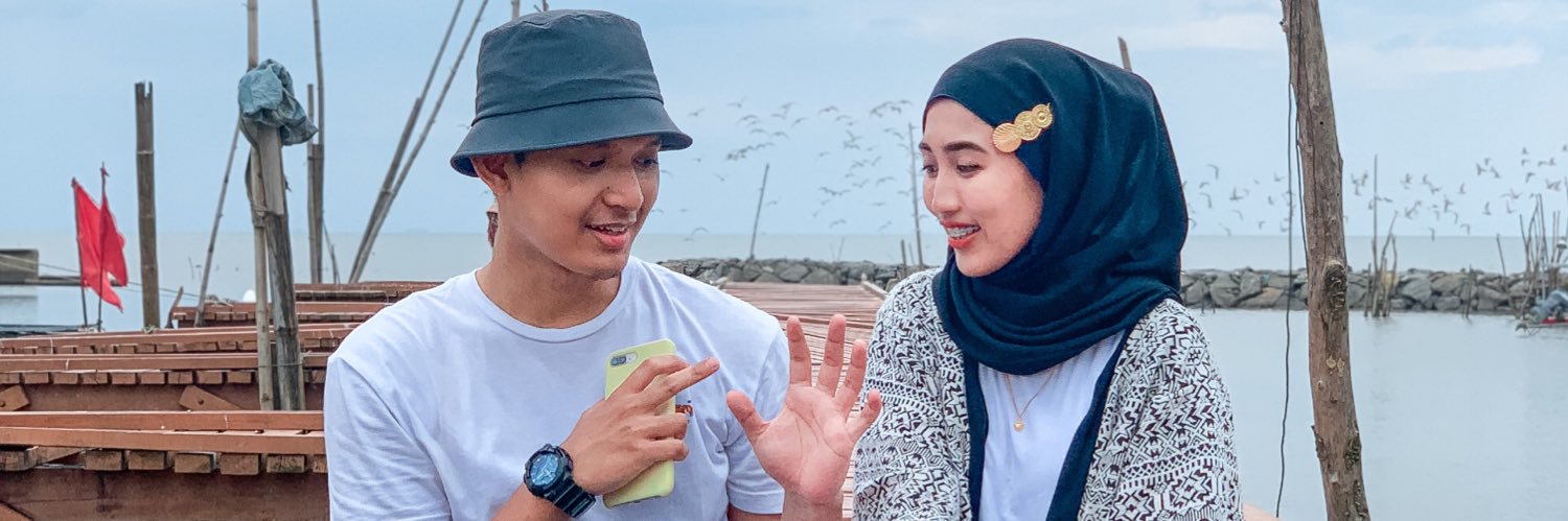 azazriee's profile banner image