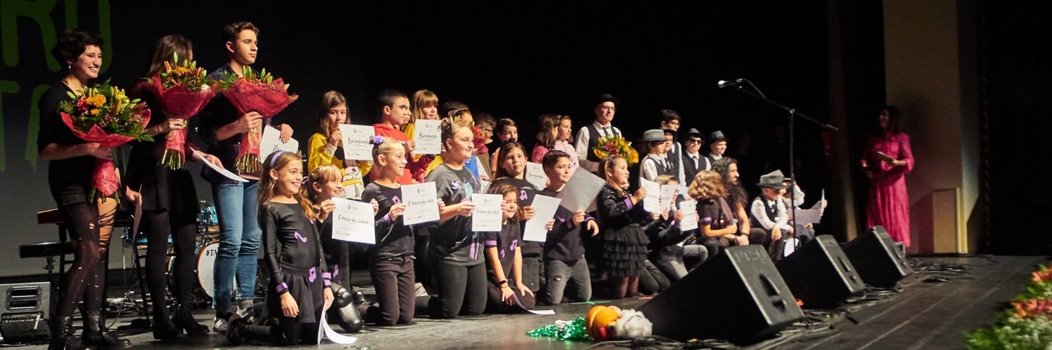 Quero cantar banner