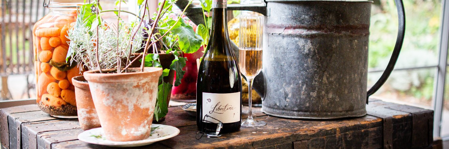 redwhitewines's profile banner image