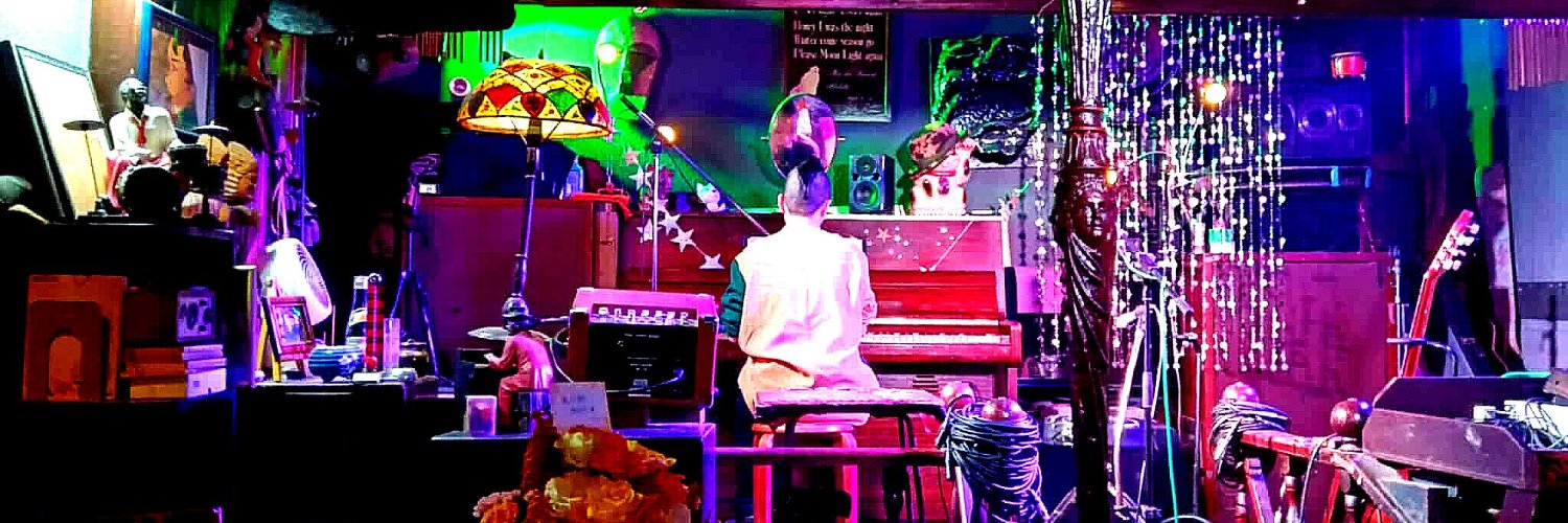 kf_1230's profile banner image