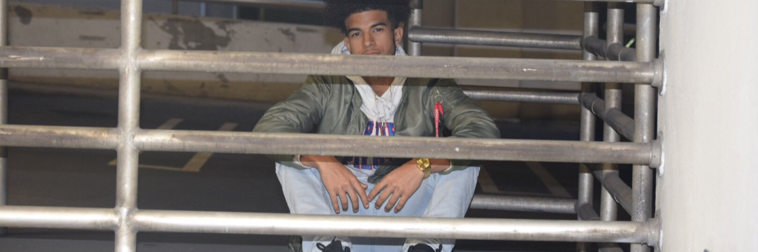 papi_curls's profile banner image