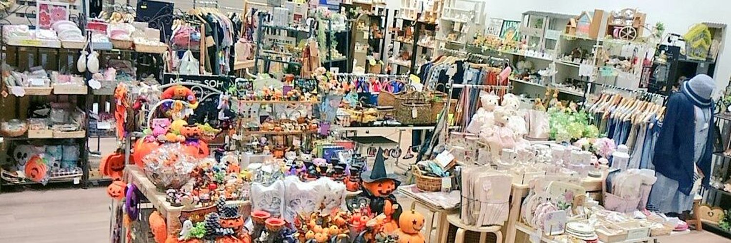 てら。【Erika Shop】 on Twitter &quot;【Erika Shop】お洋服の新作も続々入荷♪ 珍しいデザイン、 個性的