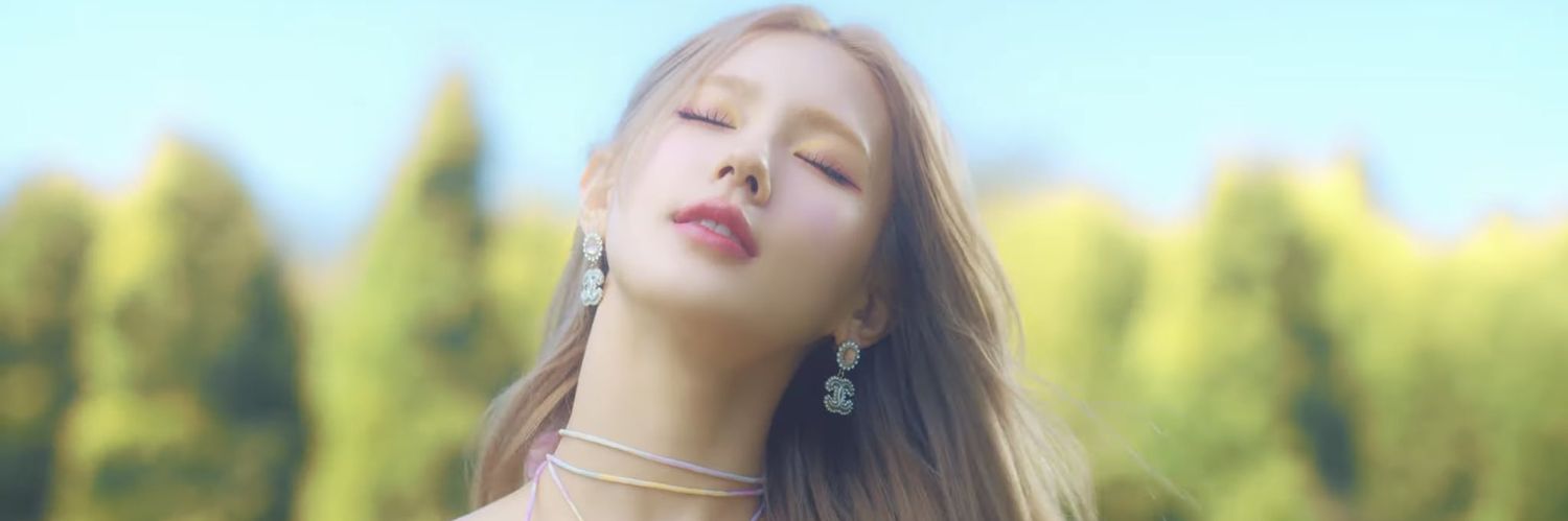 yoongthant's profile banner image