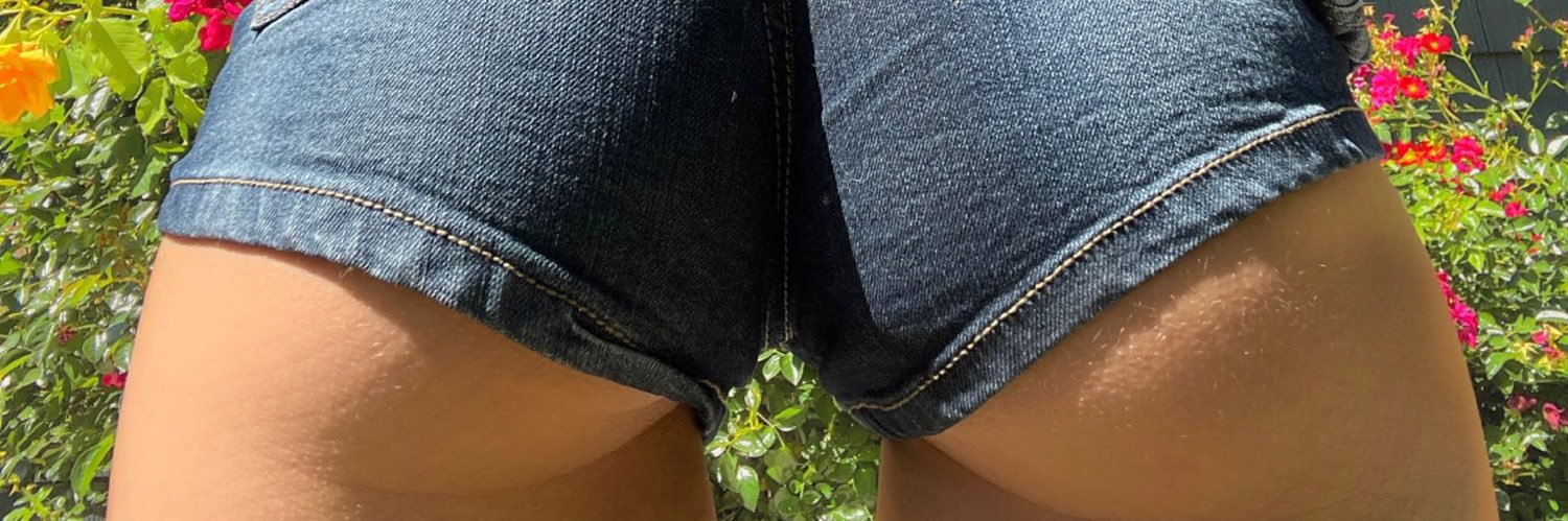 Laura4mpo's profile banner image