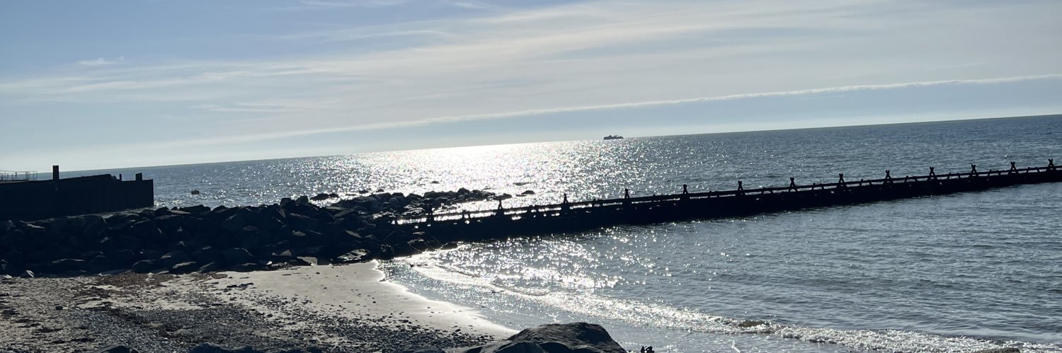 bexyemz's profile banner image