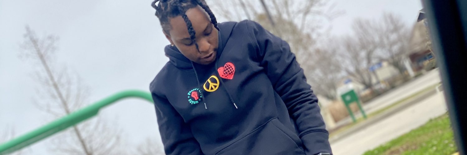 _Realtyoung's profile banner image
