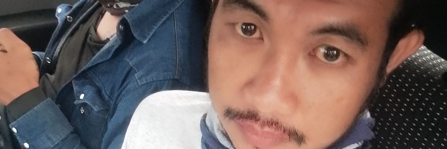 1717Mon's profile banner image