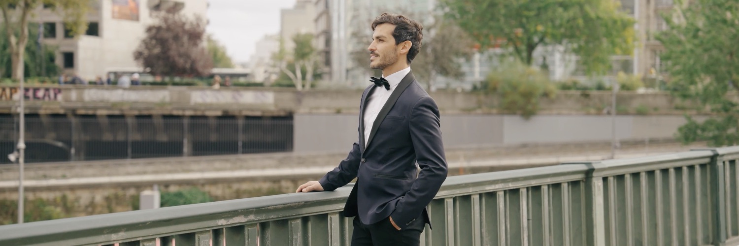 Wedding Officiant Paris - Efren Prieto banner