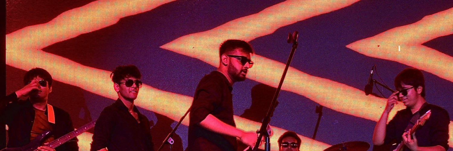 geekquad_'s profile banner image