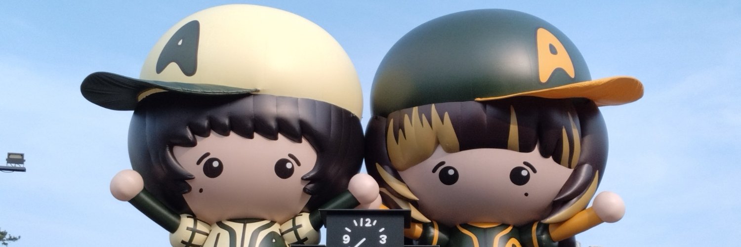 vsmichan's profile banner image