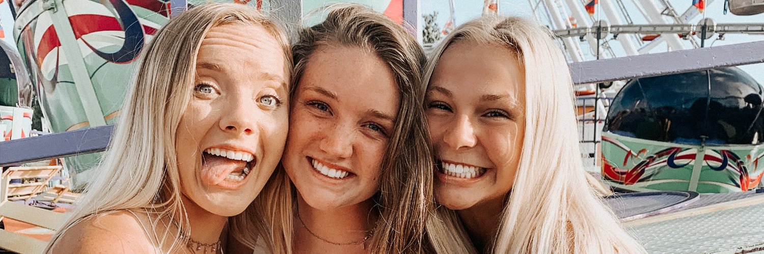 molly_b13's profile banner image