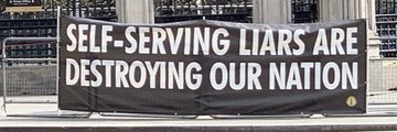 Vicki W 💙🌻🇺🇦🇬🇧 banner