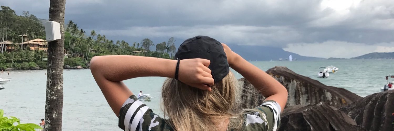 thaismoraist's profile banner image