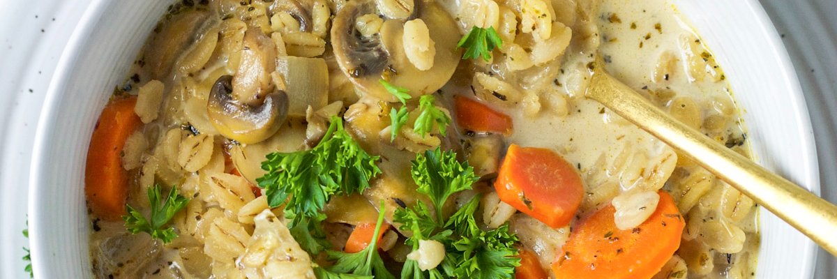 hoteatscoolread's profile banner image
