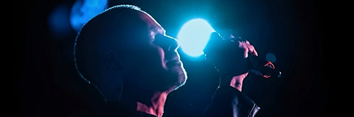 Derek Díaz banner