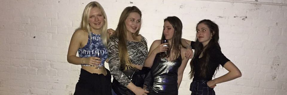 izzy_alice's profile banner image