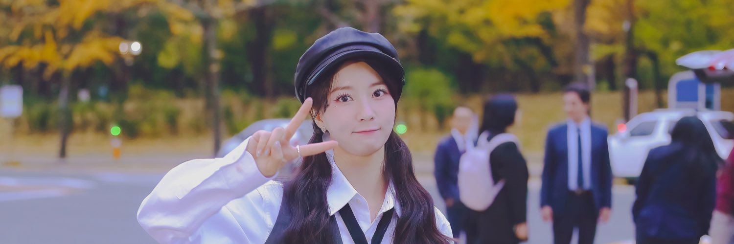 Binnie_Moment's profile banner image