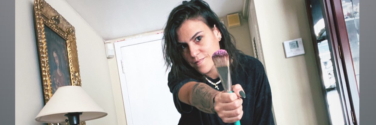 roxytter's profile banner image