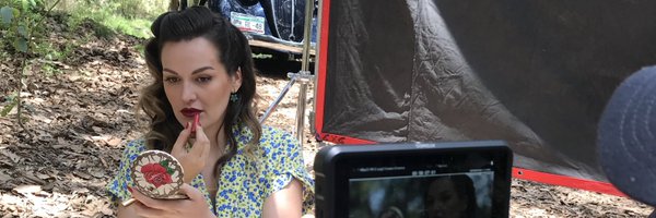 VeroAlatriste Profile Banner