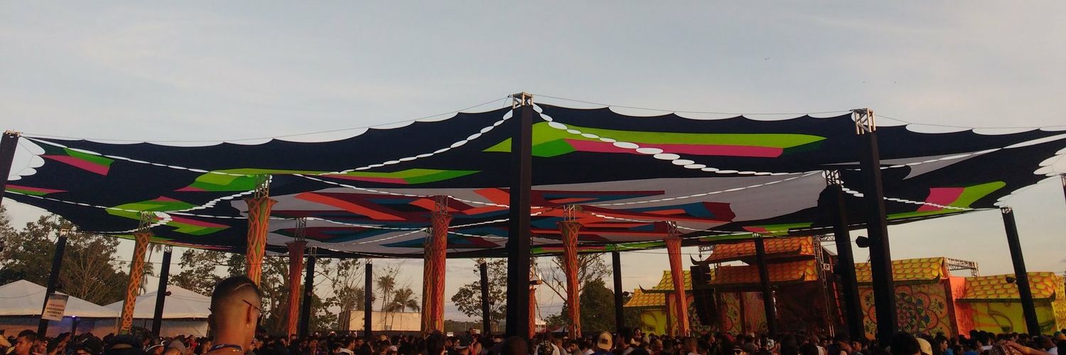 zesuzigan's profile banner image