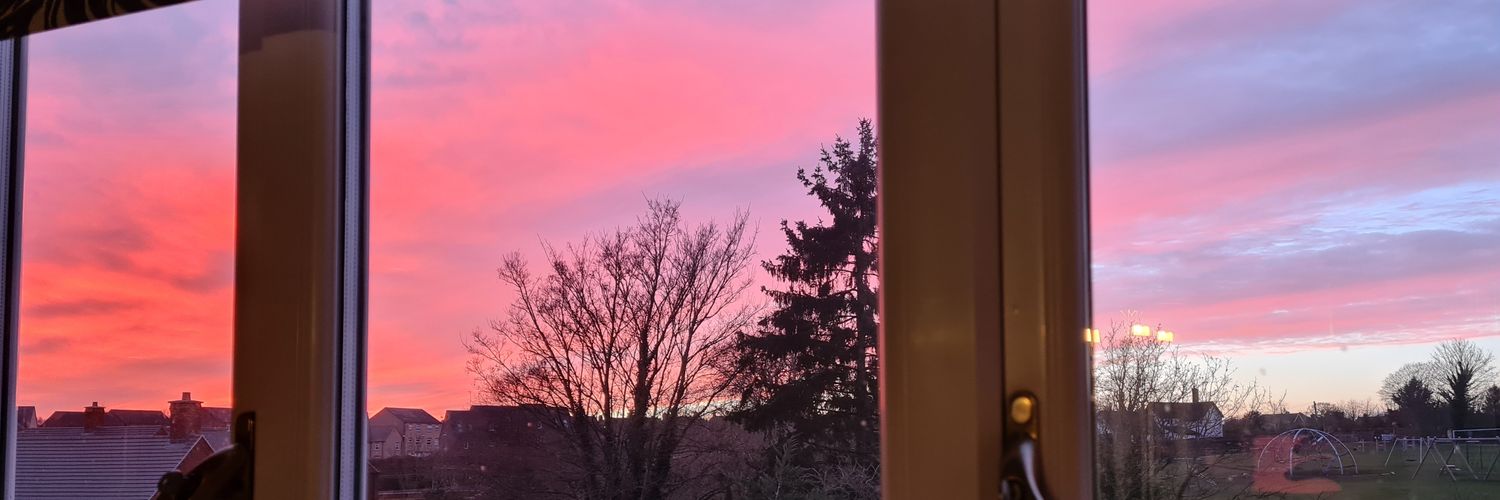hrowe_'s profile banner image