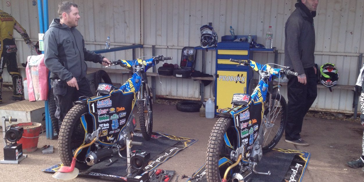 richieworrall's profile banner image