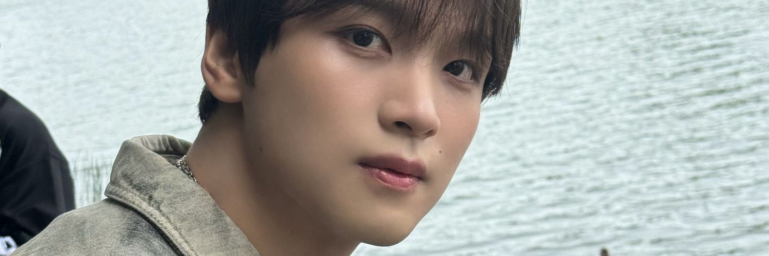 mark. banner