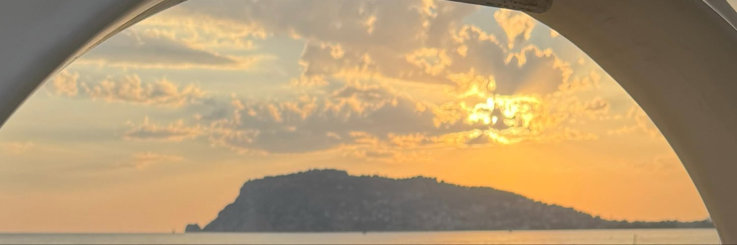 emrerogluuu's profile banner image