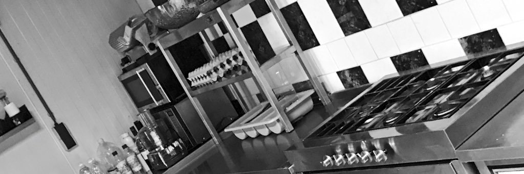 Momoscatering's profile banner image