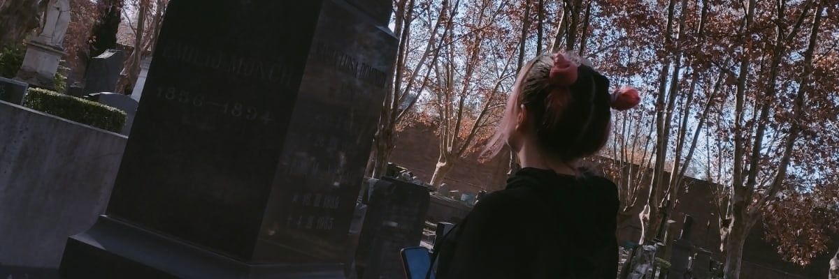 Mela Lugosi 🦇 banner