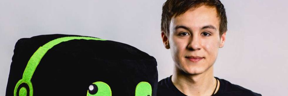 LuanaArazhul's profile banner image