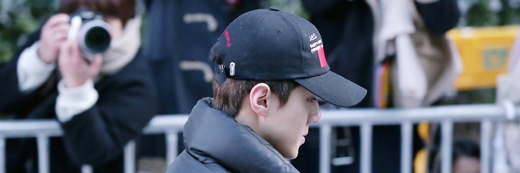 eomxomoom0's profile banner image