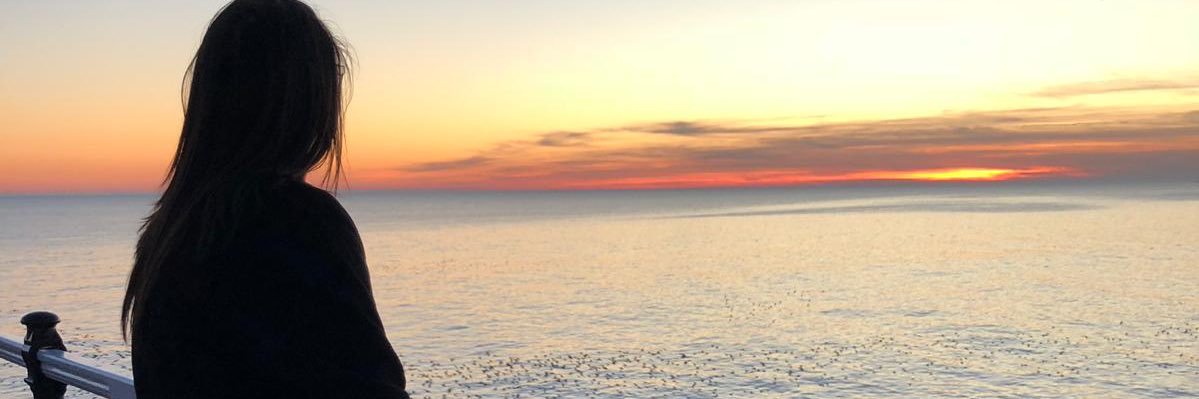 robyn2415's profile banner image