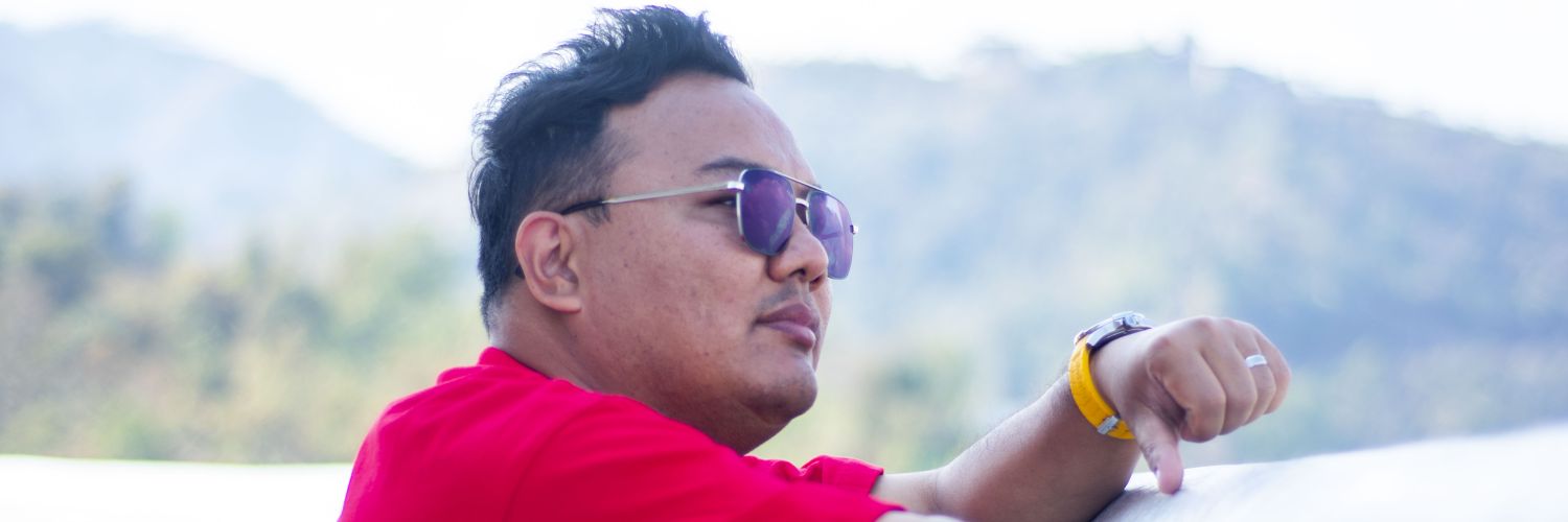 Rrazify's profile banner image