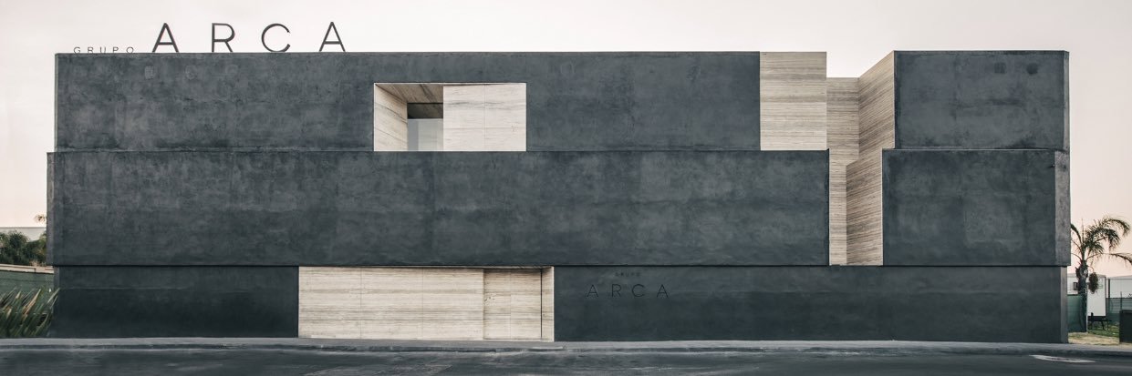 hector esrawe banner