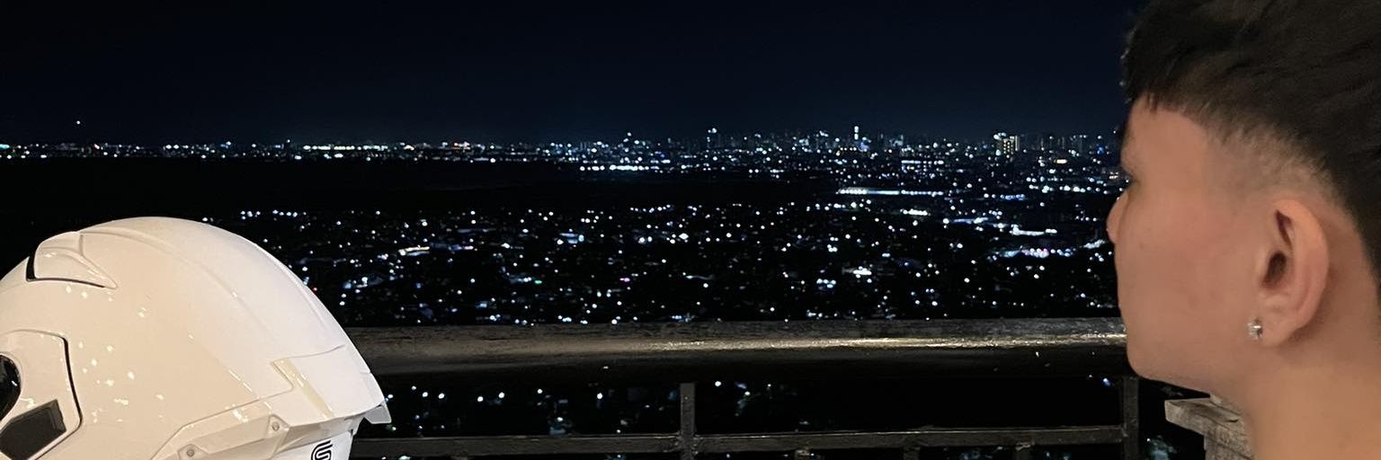 revaileee's profile banner image