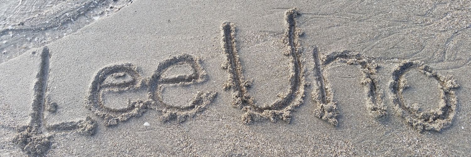leeunowei's profile banner image