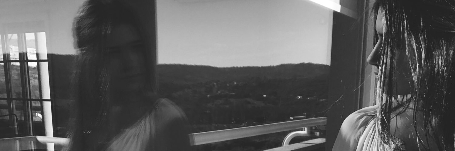 ClaudiaCaldera2's profile banner image
